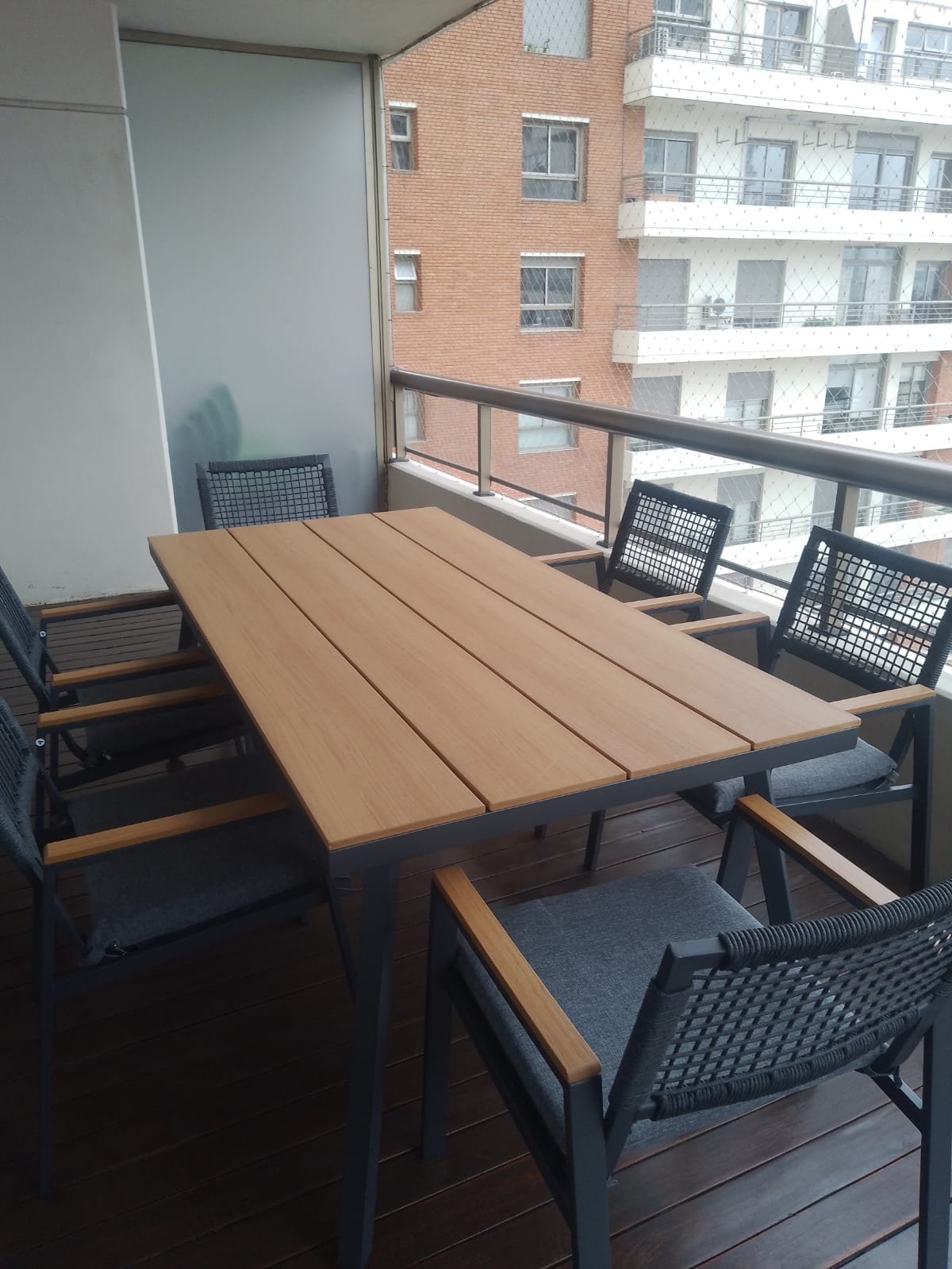 armado mesa y sillas de jardin